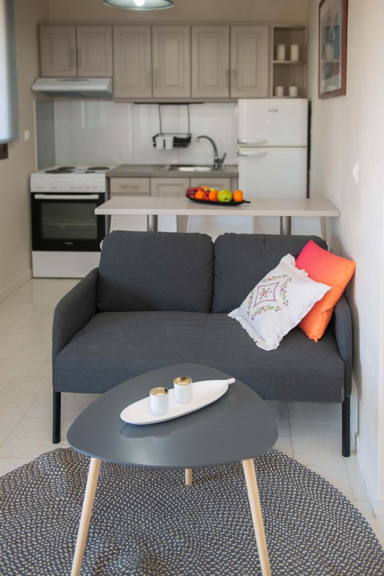 Astrakeri Sea Side Hill Apartment Ngoại thất bức ảnh