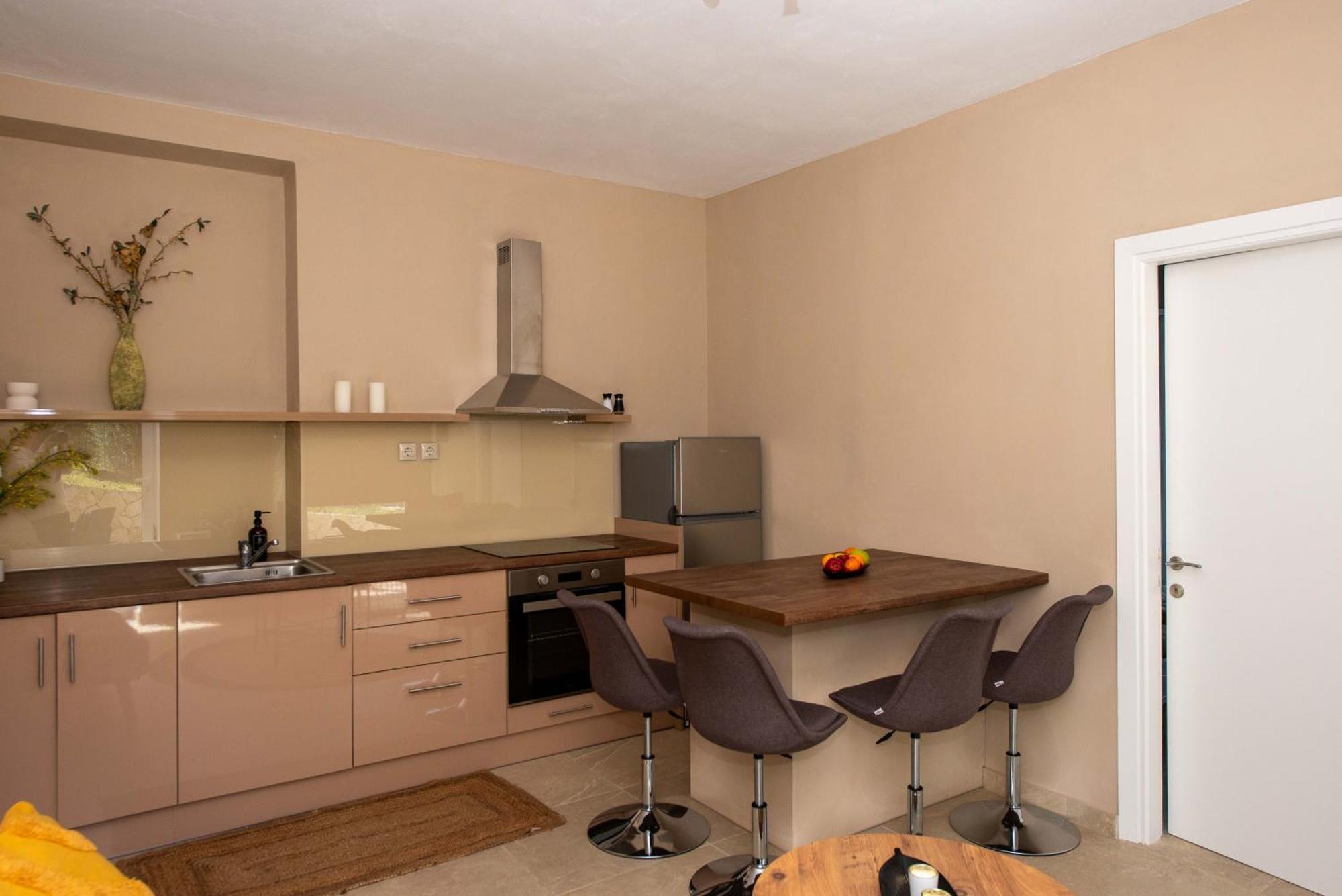 Astrakeri Sea Side Hill Apartment Ngoại thất bức ảnh